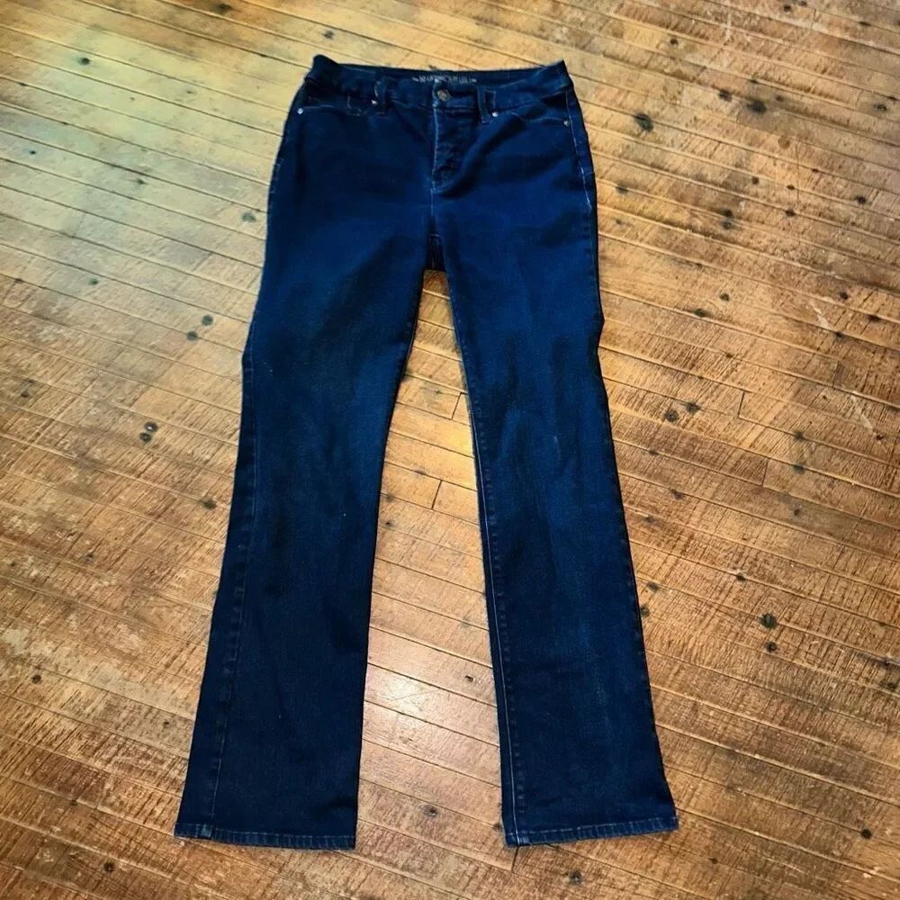 Chico’s slim leg 2/00 short dark wash normcore jeans